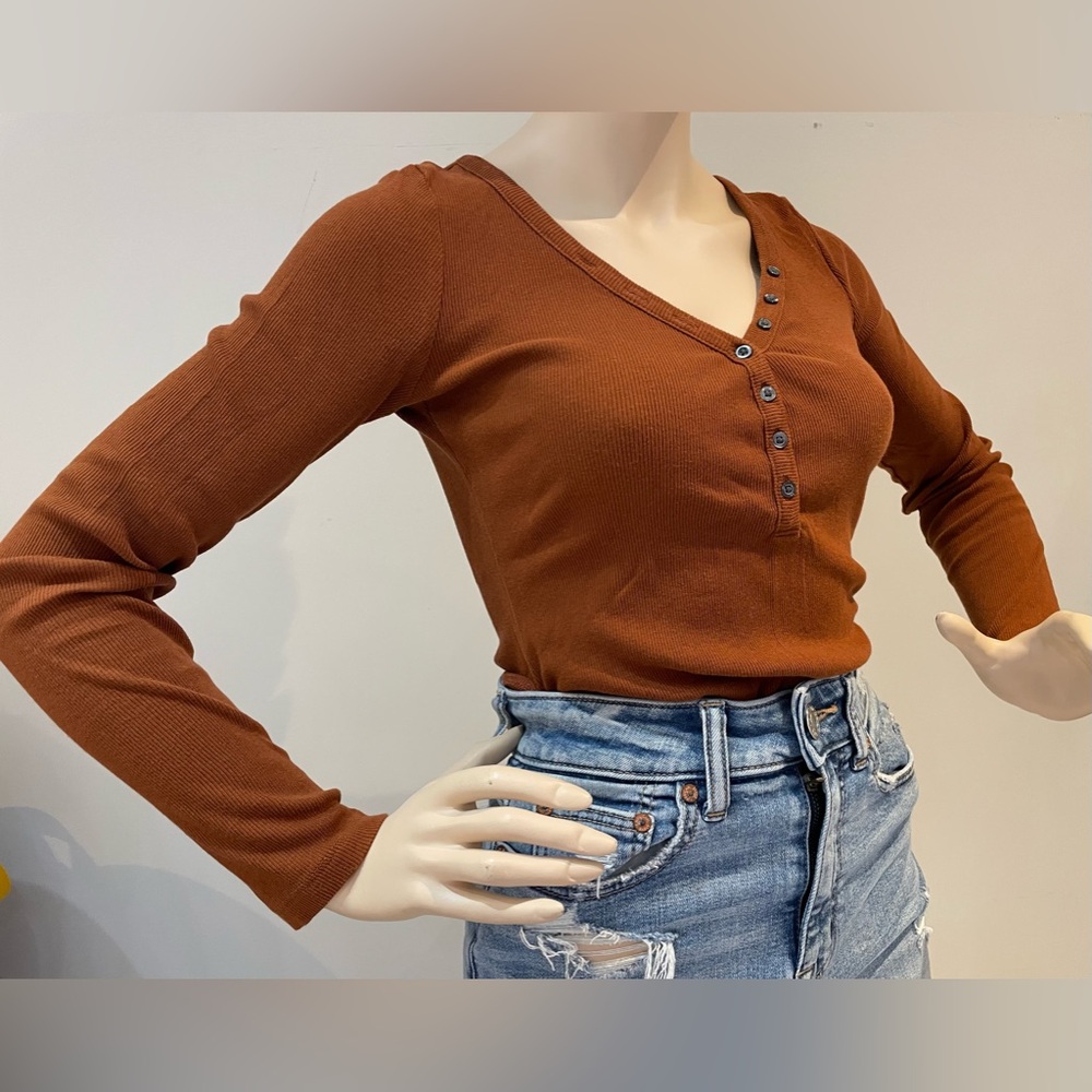 BANANA REPUBLIC | Ribbed Henley Long Sleeve
Stretchy Tight Rust Bodysuit XS - Picture 1 of 15
